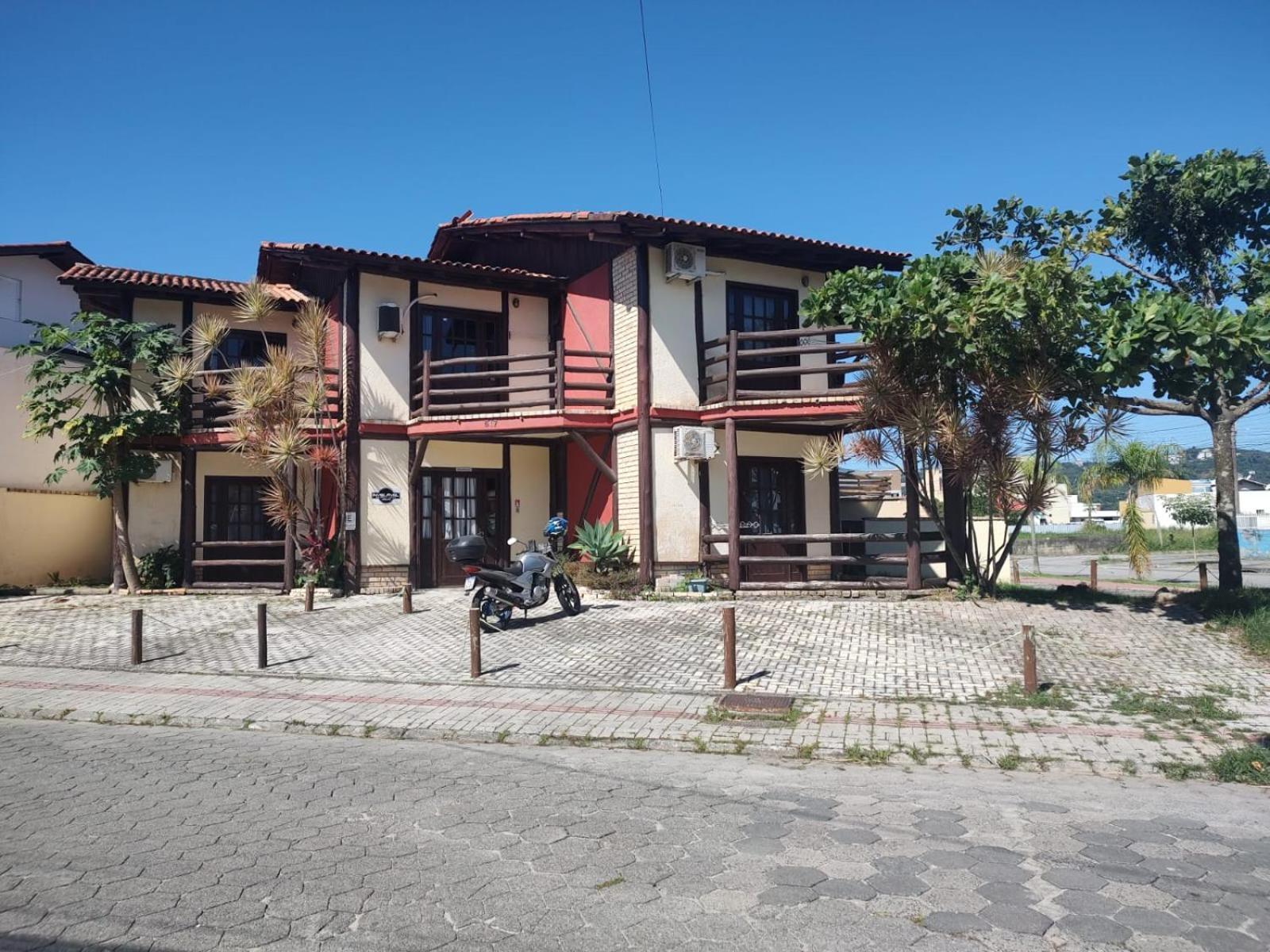 Pousada Martin Pescador Bombinhas Bagian luar foto